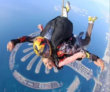 Skydiving in Dubai